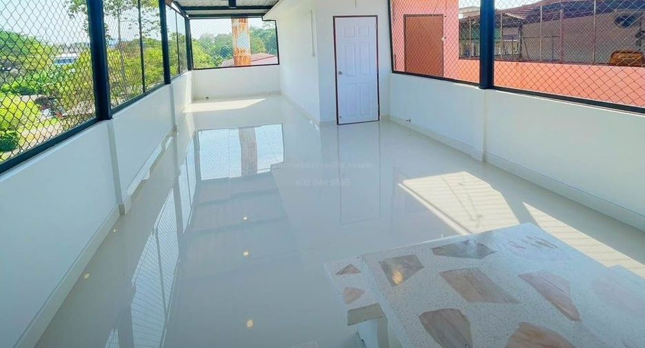 出售 3 卧室 商业空间 在 Chom Bueng, Ratchaburi
