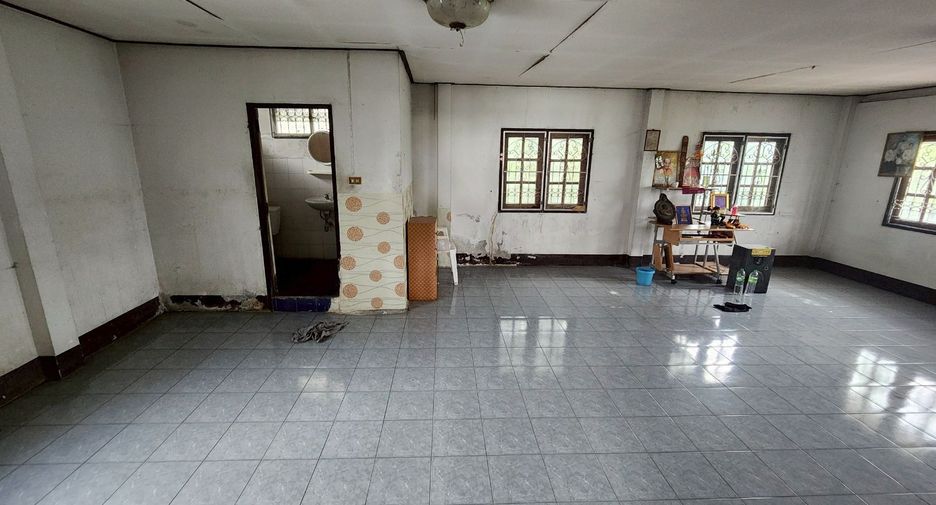 Аренда и продажа 4 спальни дом в Mueang Chon Buri, Чонбури
