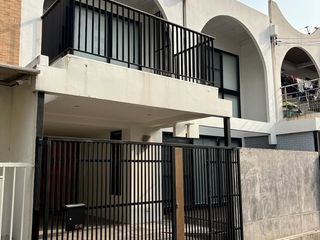 For sale 2 bed townhouse in Watthana, Bangkok