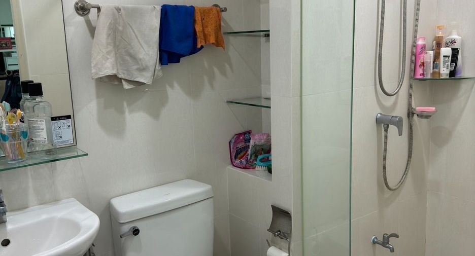 For sale 1 bed condo in Bang Na, Bangkok