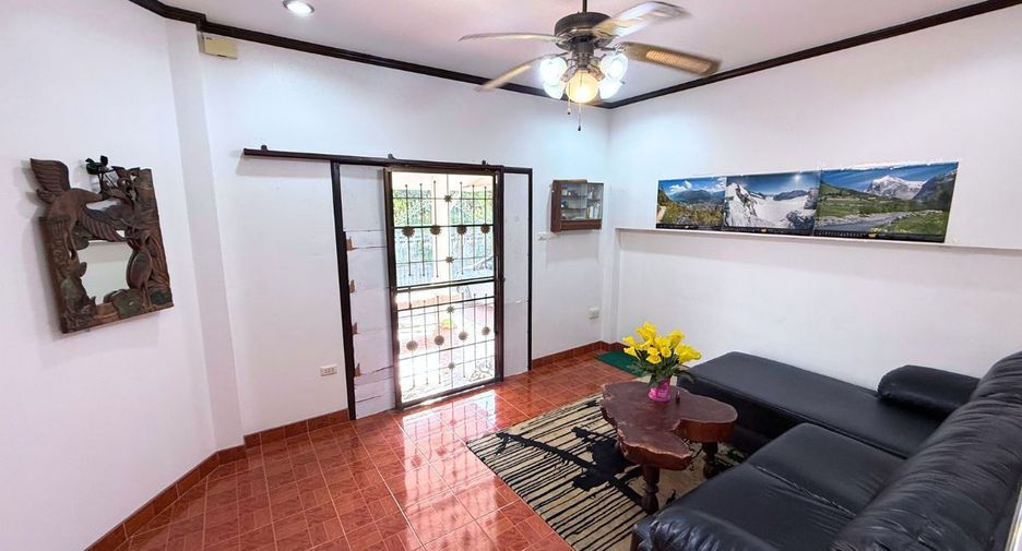 Haus zum Kauf mit 5 Zimmer in Sattahip, Pattaya