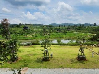 Terreno en venta en Si Racha, Chonburi