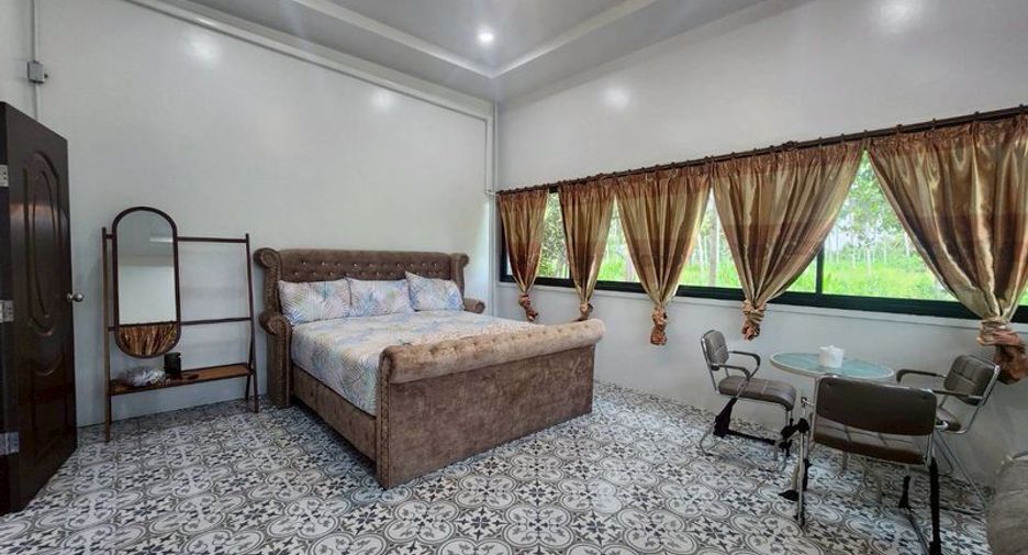 Terreno en venta en Si Racha, Chonburi