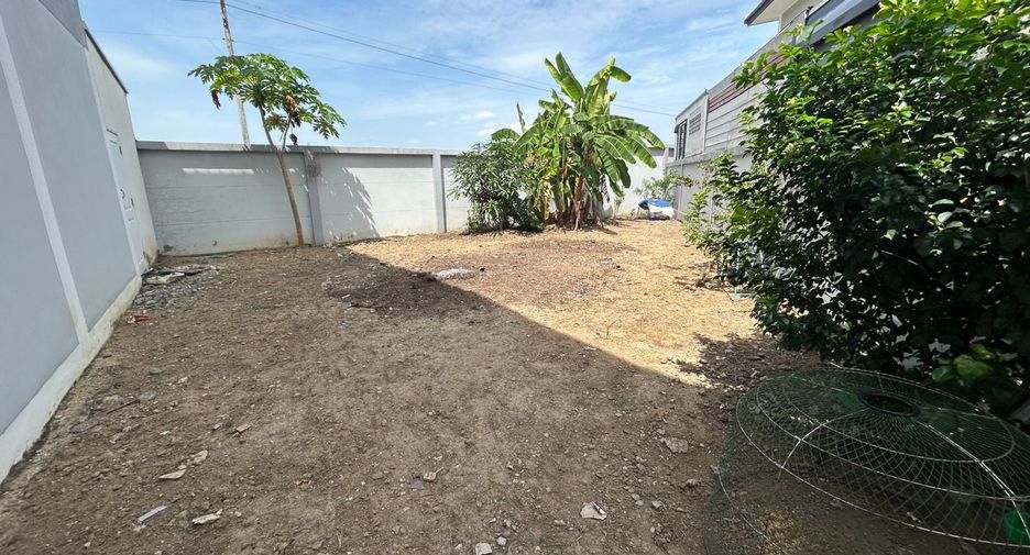 For sale 3 bedrooms townhouse in Si Racha, Chonburi