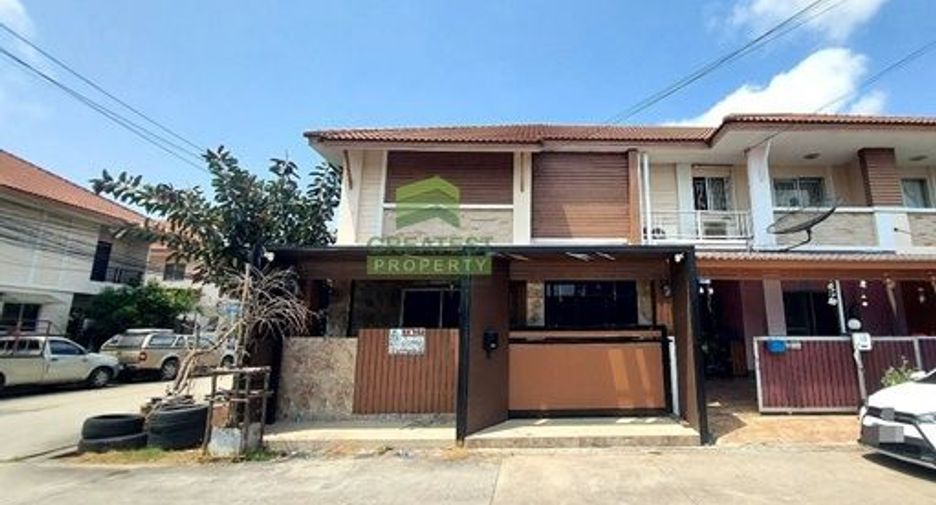 For sale 3 bed townhouse in Mueang Samut Sakhon, Samut Sakhon