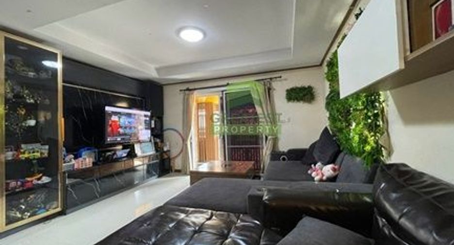 For sale 3 bed townhouse in Mueang Samut Sakhon, Samut Sakhon