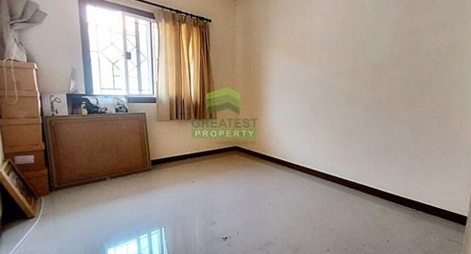 For sale 3 bed townhouse in Mueang Samut Sakhon, Samut Sakhon
