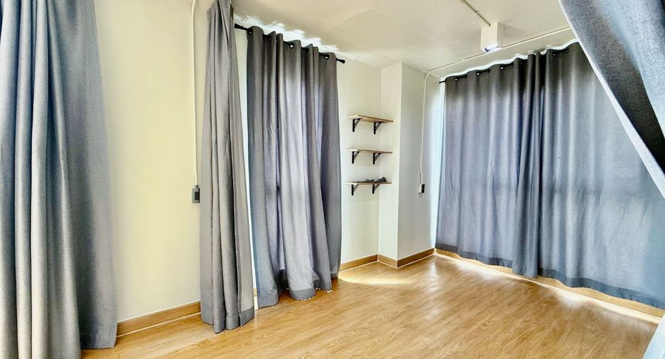 For sale 2 bedrooms condo in Phra Khanong, Bangkok