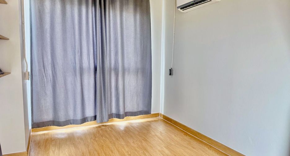 For sale 2 bedrooms condo in Phra Khanong, Bangkok