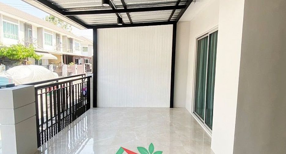 For sale 3 bed townhouse in Krathum Baen, Samut Sakhon