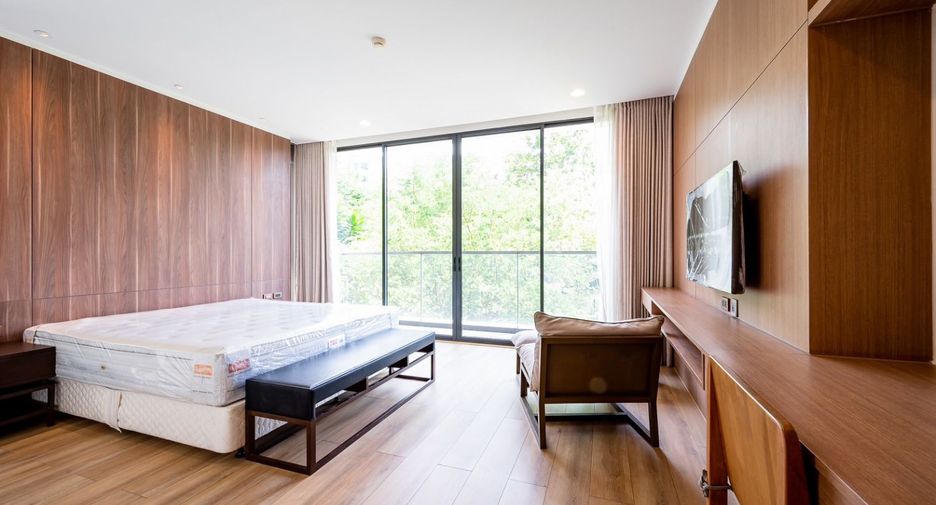 For rent 3 bedrooms condo in Suan Luang, Bangkok