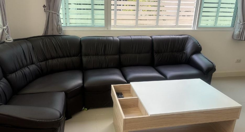 For rent 4 bedrooms townhouse in Prawet, Bangkok