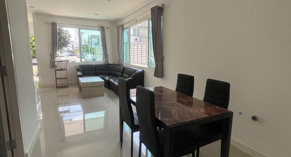 For rent 4 bedrooms townhouse in Prawet, Bangkok