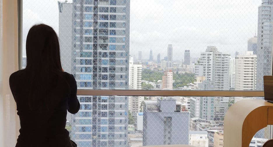 For rent and for sale 1 bed condo in Watthana, Bangkok