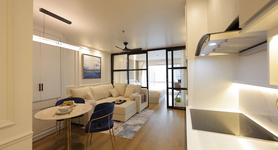 For rent and for sale 1 bed condo in Watthana, Bangkok