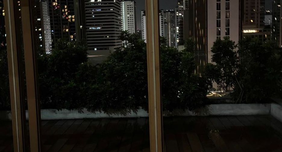 For rent and for sale 1 bed condo in Watthana, Bangkok