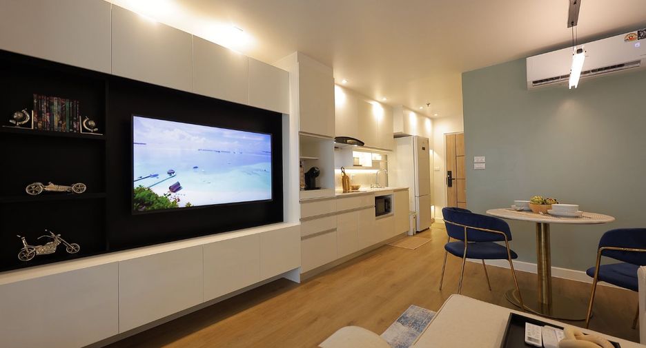 For rent and for sale 1 bed condo in Watthana, Bangkok