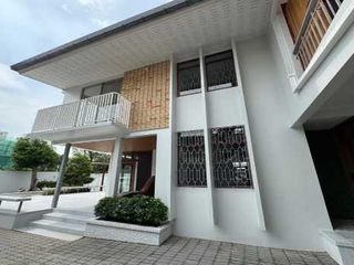 For rent 4 Beds house in Watthana, Bangkok