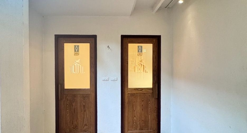 For rent retail Space in Phaya Thai, Bangkok