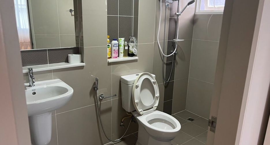 For rent and for sale 3 bedrooms house in Lak Si, Bangkok