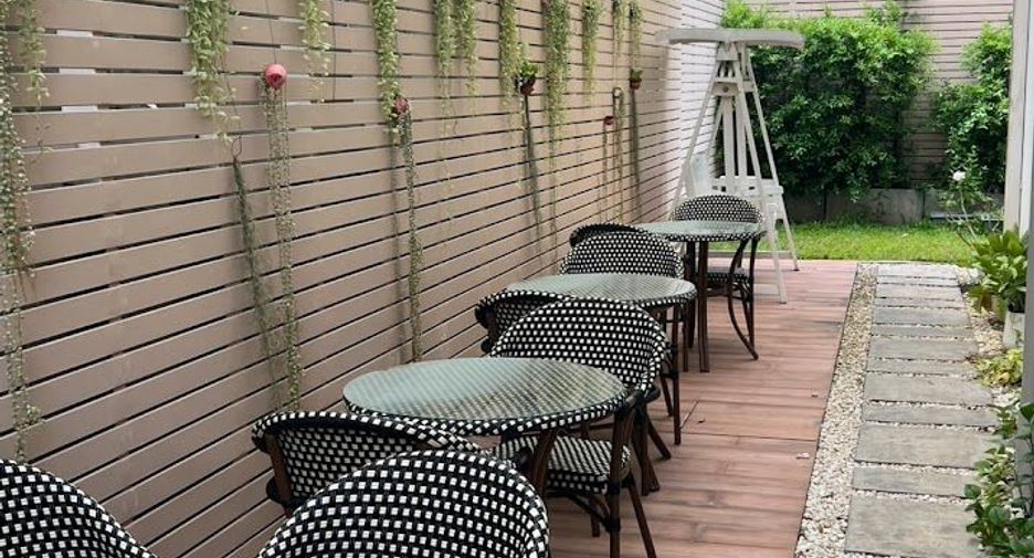 For rent and for sale 3 bedrooms house in Lak Si, Bangkok