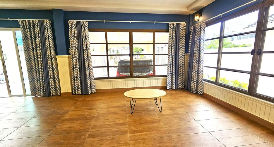 For rent 3 bedrooms house in Bang Lamung, Chonburi