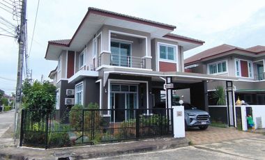 À louer 3 chambres maison à San Kamphaeng, Chiang Mai