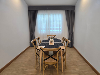 Villa en alquiler y en venta de 4 habitaciones en Mueang Chiang Mai, Chiang Mai