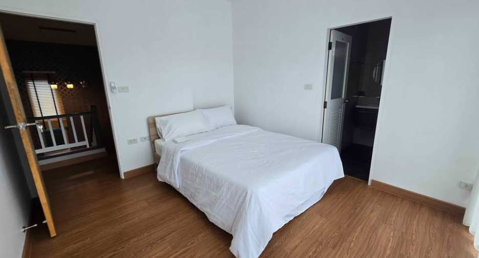 For rent and for sale 4 bedrooms villa in Mueang Chiang Mai, Chiang Mai