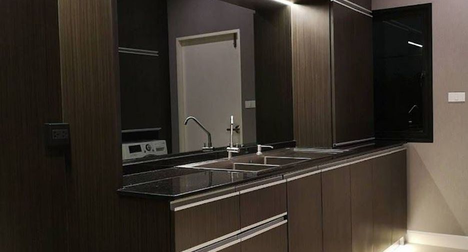 For sale 6 ベッドルーム house in Bang Kapi, Bangkok