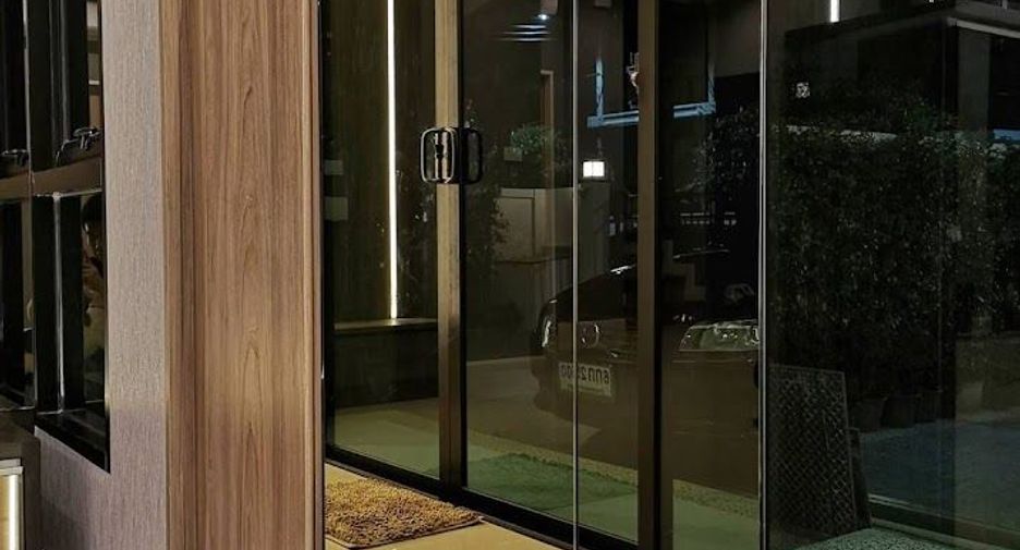 For sale 6 ベッドルーム house in Bang Kapi, Bangkok