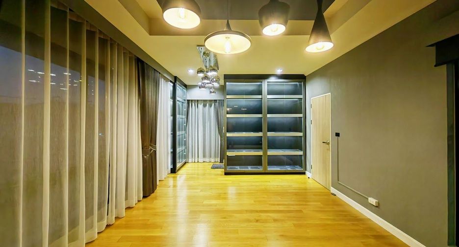 For sale 6 ベッドルーム house in Bang Kapi, Bangkok