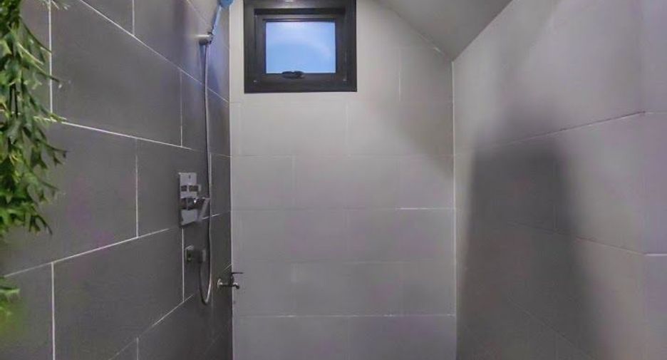 For sale 6 ベッドルーム house in Bang Kapi, Bangkok