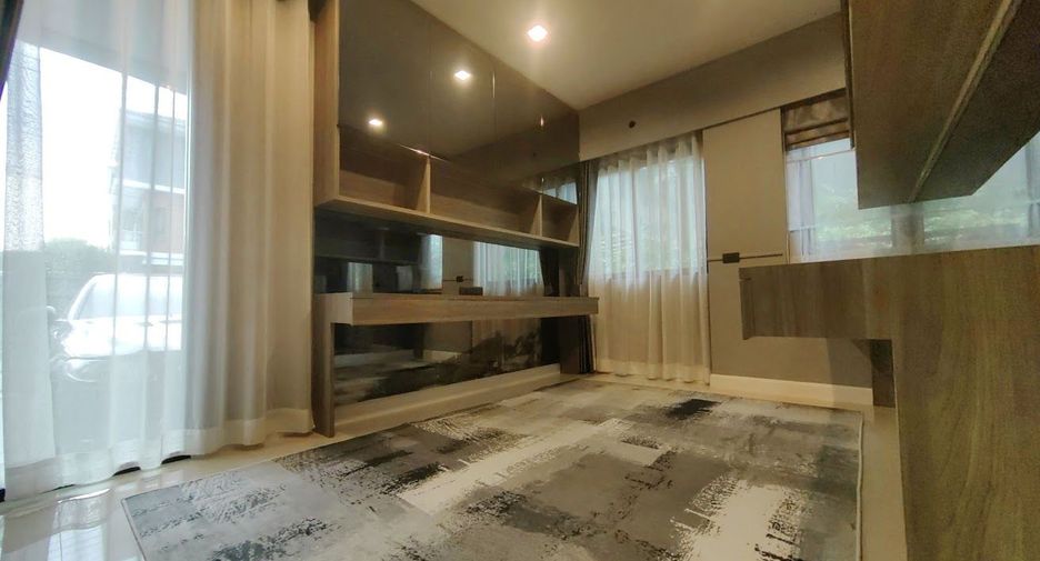 For sale 6 ベッドルーム house in Bang Kapi, Bangkok