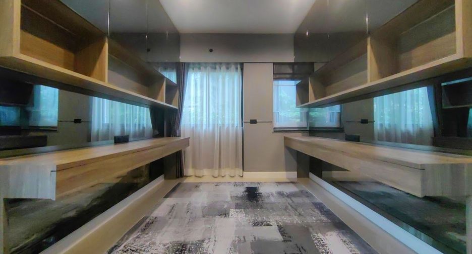 For sale 6 ベッドルーム house in Bang Kapi, Bangkok