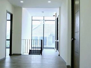 For sale 3 ベッドルーム house in Phra Khanong, Bangkok