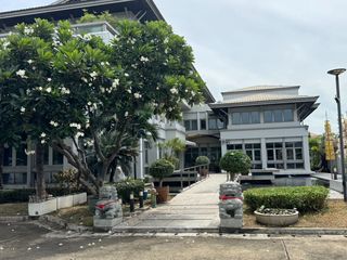 ให้เช่า 10 ห้องนอน ออฟฟิศ ใน บางกะปิ, กรุงเทพฯ