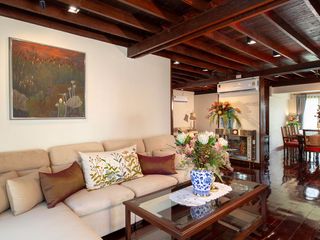 For rent and for sale 4 bed house in Saraphi, Chiang Mai