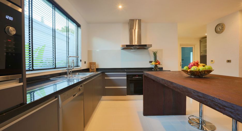 Villa en venta de 4 habitaciones en Bang Lamung, Chonburi