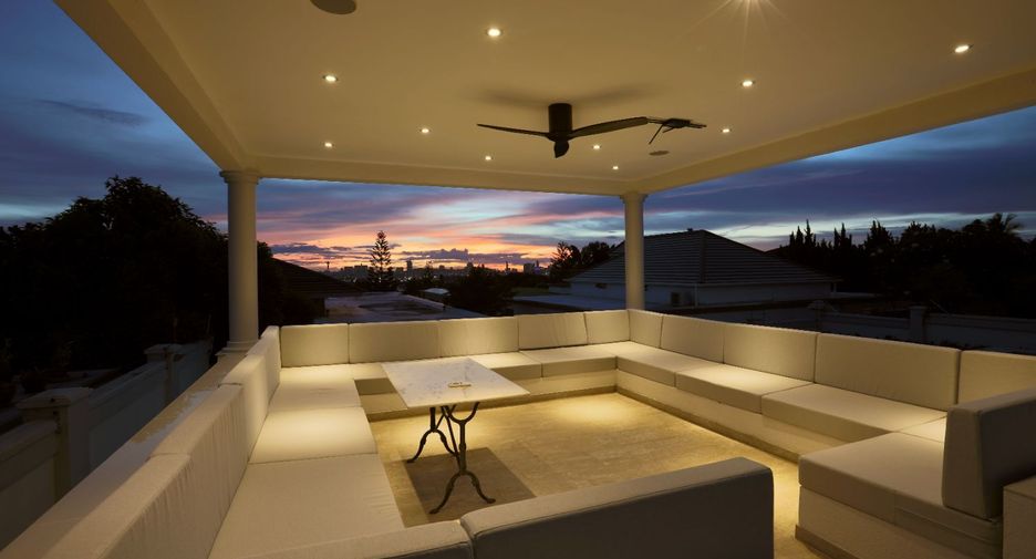 Villa en venta de 4 habitaciones en Bang Lamung, Chonburi