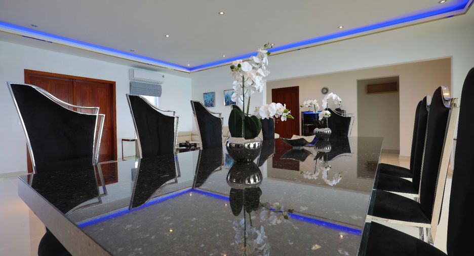 Villa en venta de 4 habitaciones en Bang Lamung, Chonburi