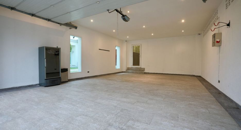 Villa en venta de 4 habitaciones en Bang Lamung, Chonburi