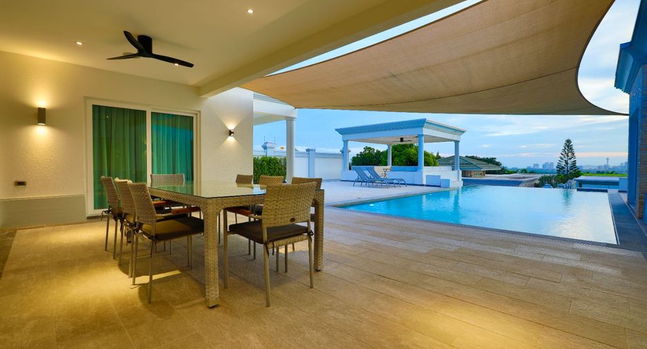 Villa en venta de 4 habitaciones en Bang Lamung, Chonburi
