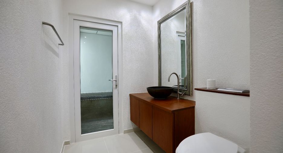 Villa en venta de 4 habitaciones en Bang Lamung, Chonburi