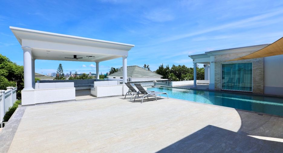 Villa en venta de 4 habitaciones en Bang Lamung, Chonburi