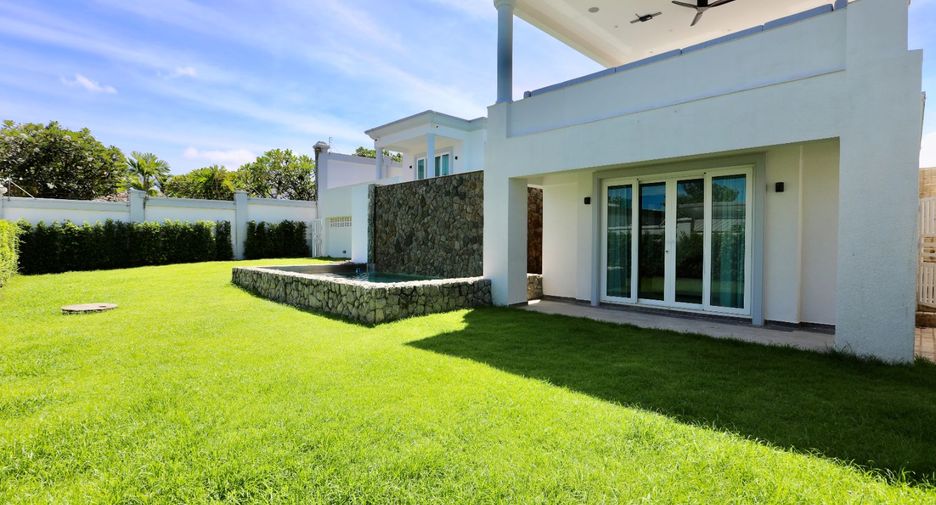 Villa en venta de 4 habitaciones en Bang Lamung, Chonburi