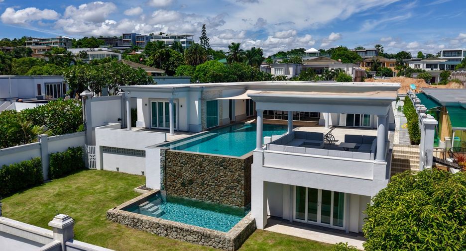 Villa en venta de 4 habitaciones en Bang Lamung, Chonburi