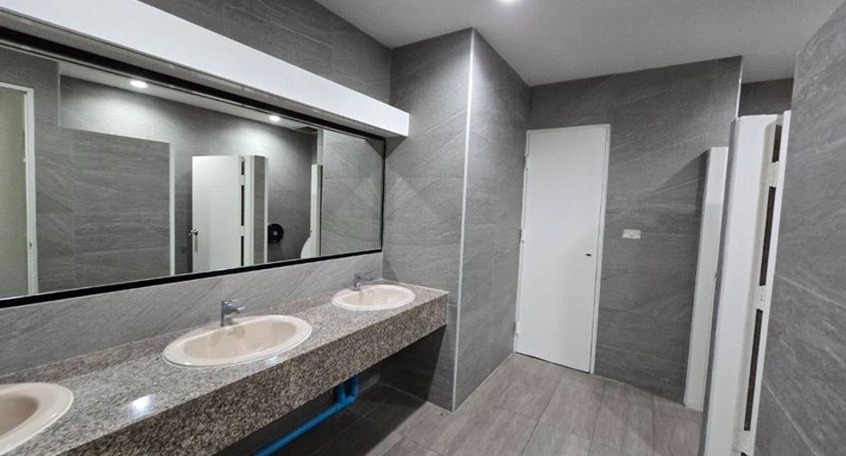 For rent office in Khlong Toei, Bangkok