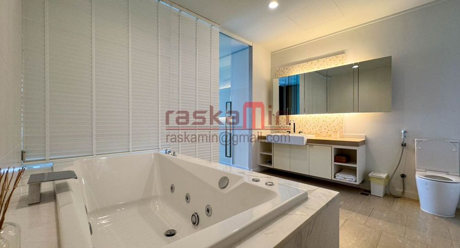 For sale 3 bedrooms condo in Bang Lamung, Chonburi