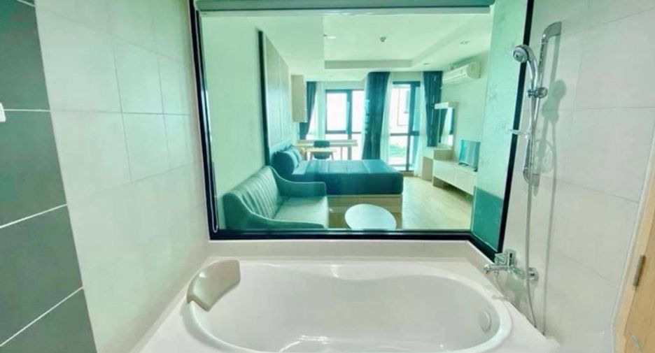 À louer et à vendre 1 chambre condo à Si Racha, Chonburi
